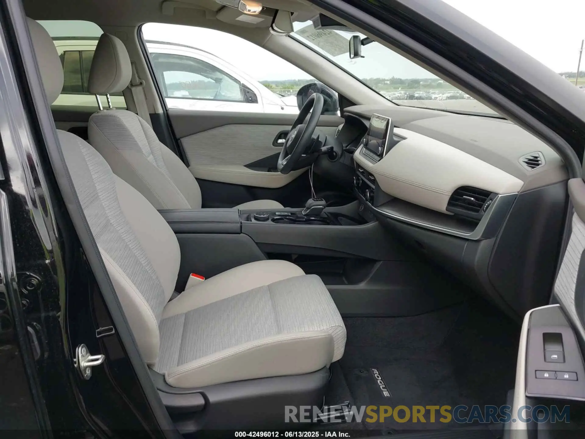 5 Photograph of a damaged car JN8BT3BB9PW351744 NISSAN ROGUE 2023