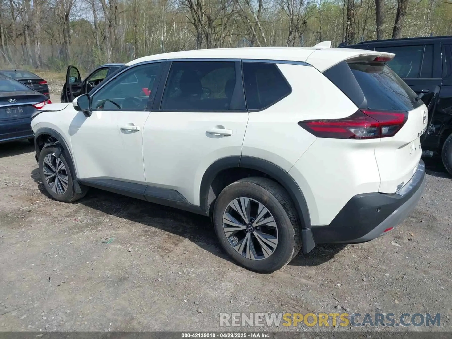 3 Photograph of a damaged car JN8BT3BB9PW476873 NISSAN ROGUE 2023