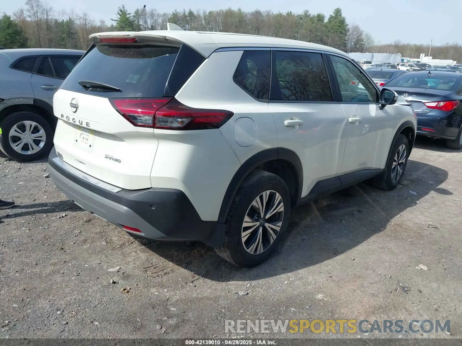 4 Photograph of a damaged car JN8BT3BB9PW476873 NISSAN ROGUE 2023