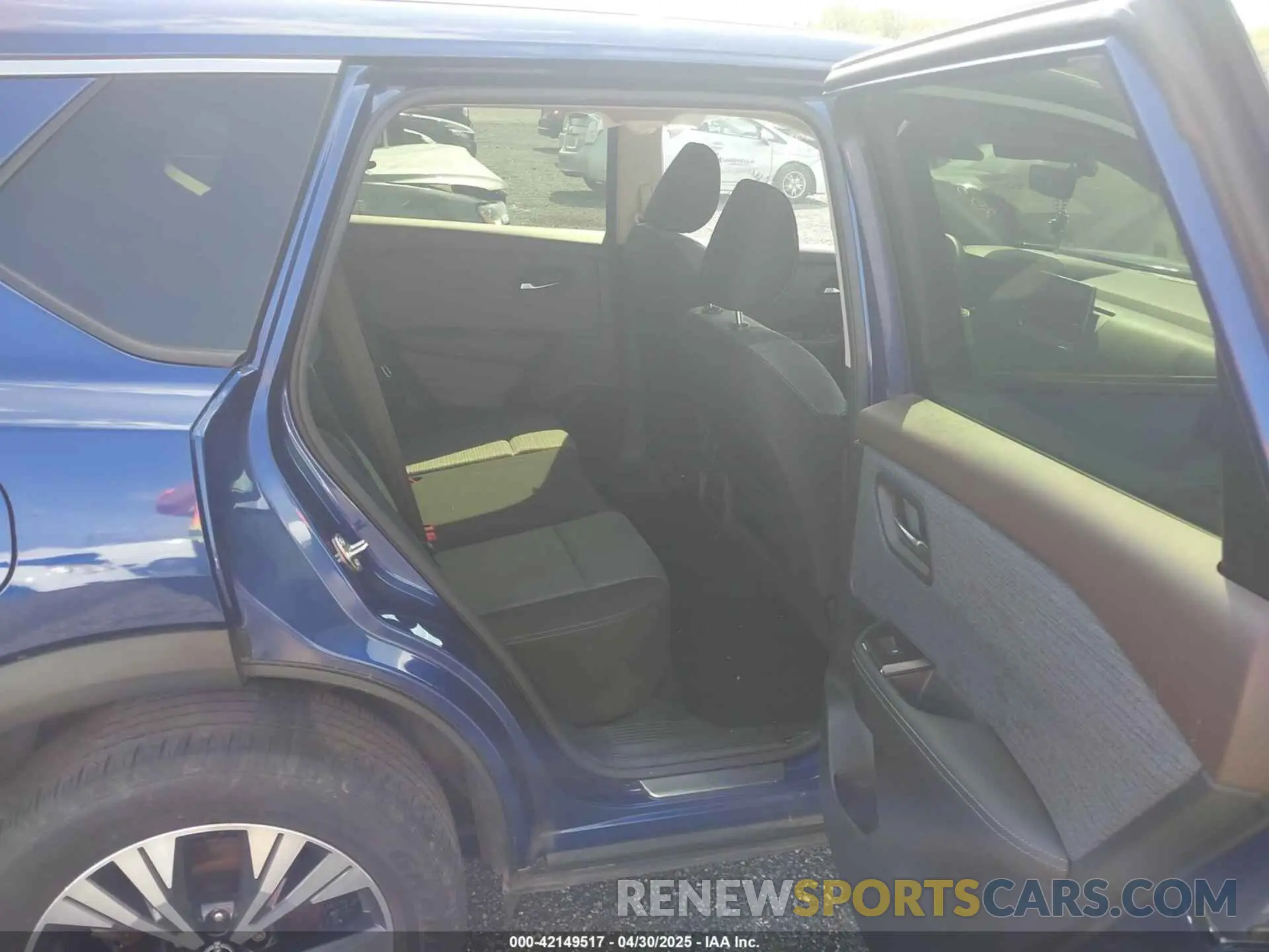 8 Photograph of a damaged car JN8BT3BBXPW194337 NISSAN ROGUE 2023