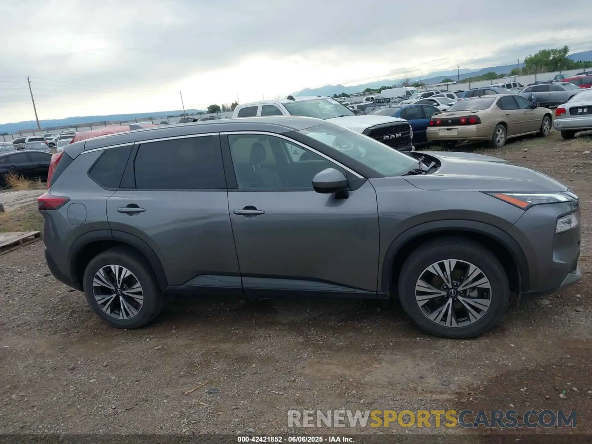 13 Photograph of a damaged car JN8BT3BBXPW475523 NISSAN ROGUE 2023