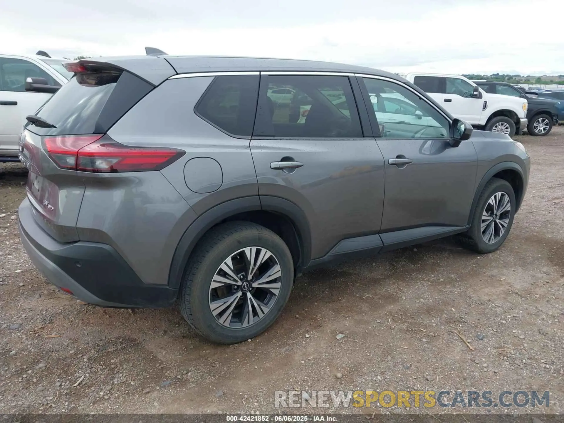 4 Photograph of a damaged car JN8BT3BBXPW475523 NISSAN ROGUE 2023