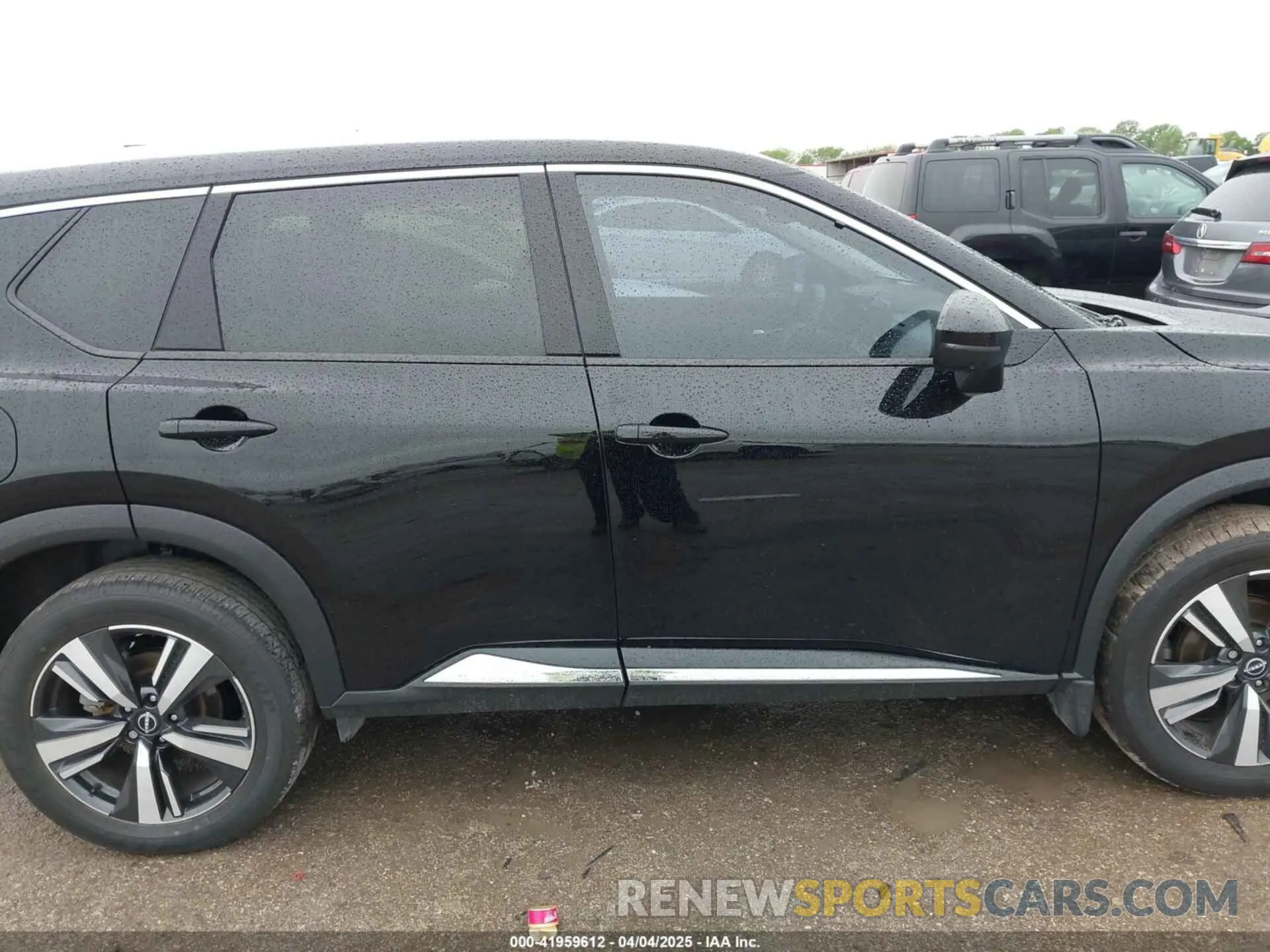 13 Photograph of a damaged car JN8BT3CA2PW411966 NISSAN ROGUE 2023