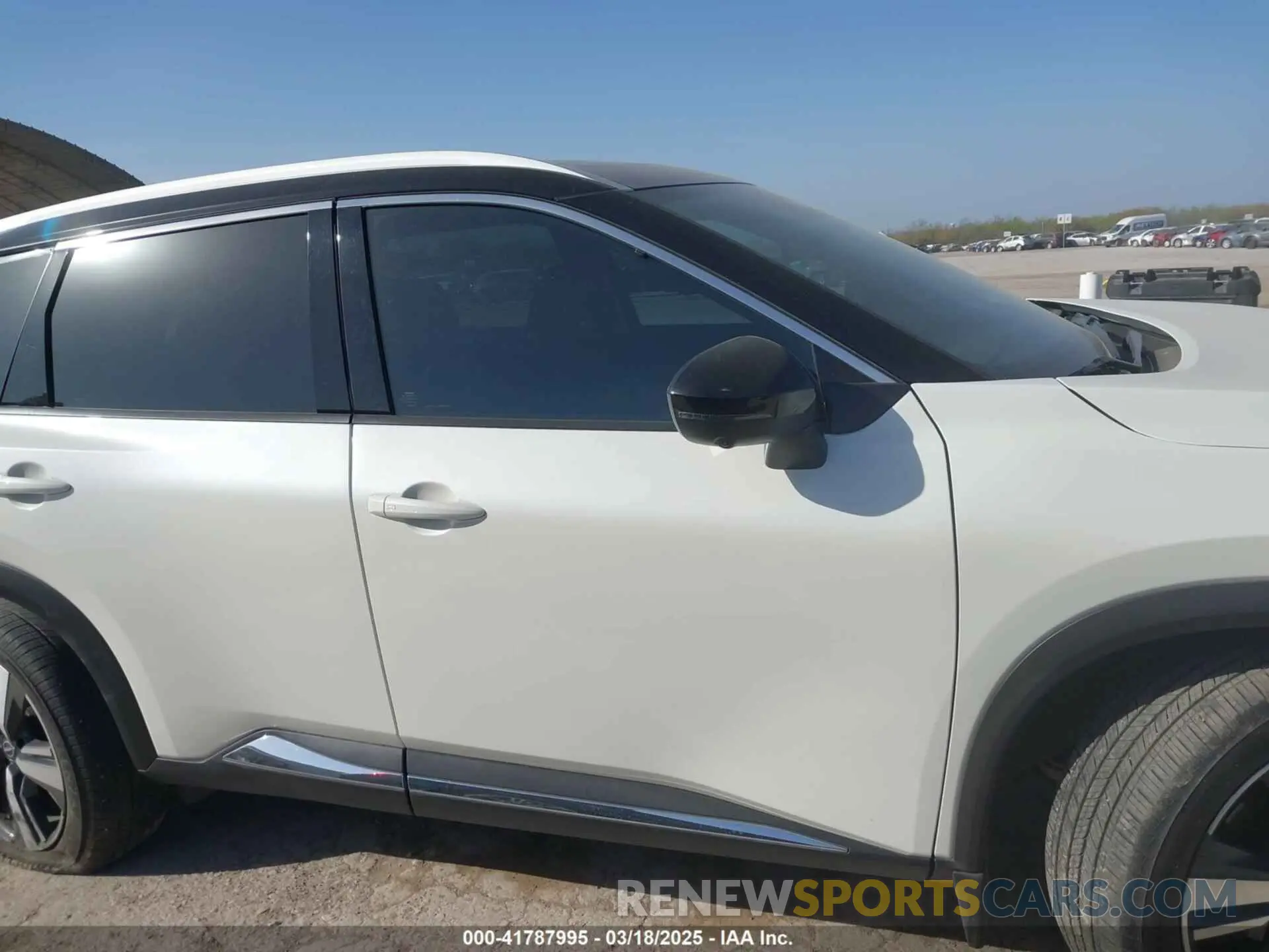 14 Photograph of a damaged car JN8BT3CA5PW411864 NISSAN ROGUE 2023