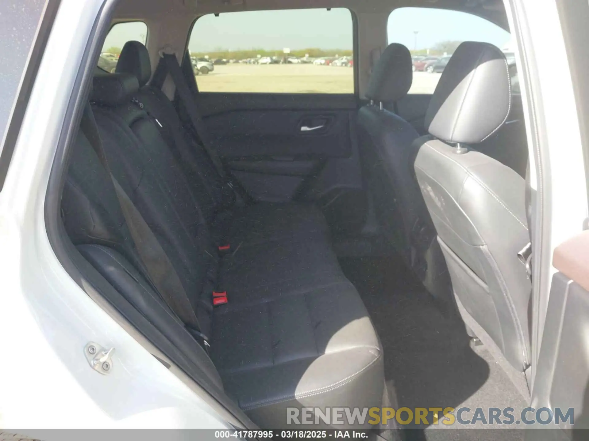 8 Photograph of a damaged car JN8BT3CA5PW411864 NISSAN ROGUE 2023
