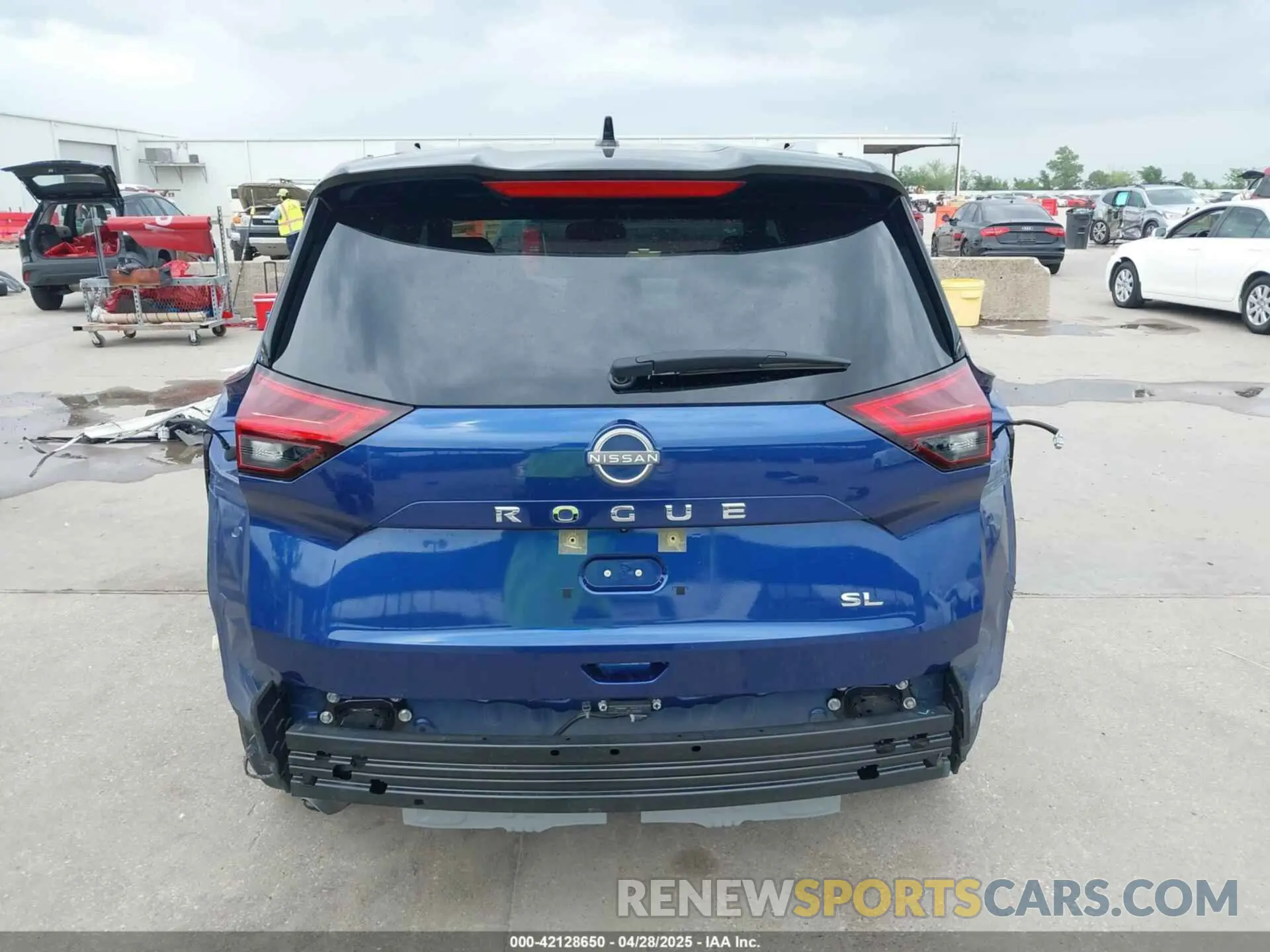 17 Photograph of a damaged car JN8BT3CAXPW001822 NISSAN ROGUE 2023