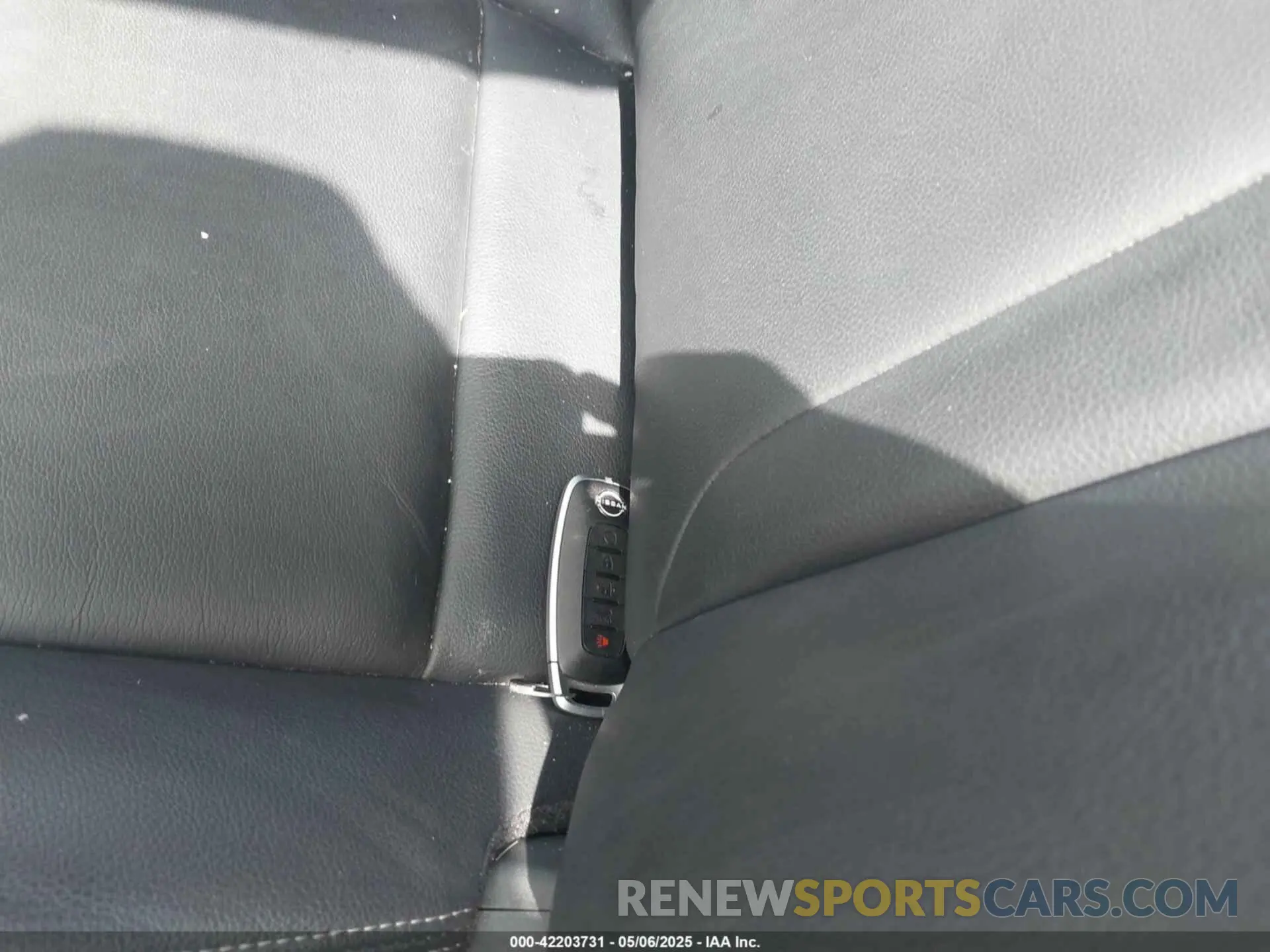 11 Photograph of a damaged car JN8BT3CB7PW475266 NISSAN ROGUE 2023