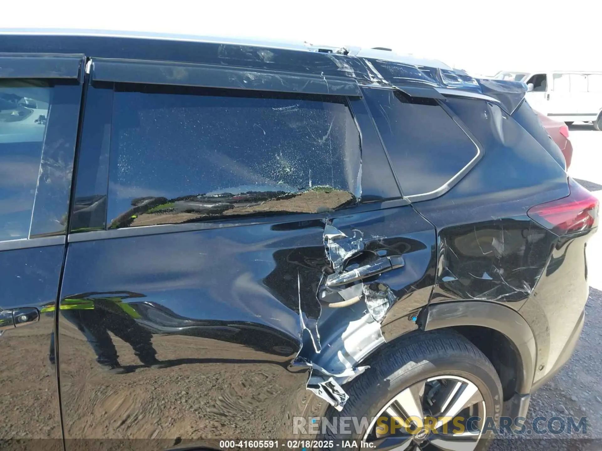 18 Photograph of a damaged car JN8BT3DC0PW106126 NISSAN ROGUE 2023
