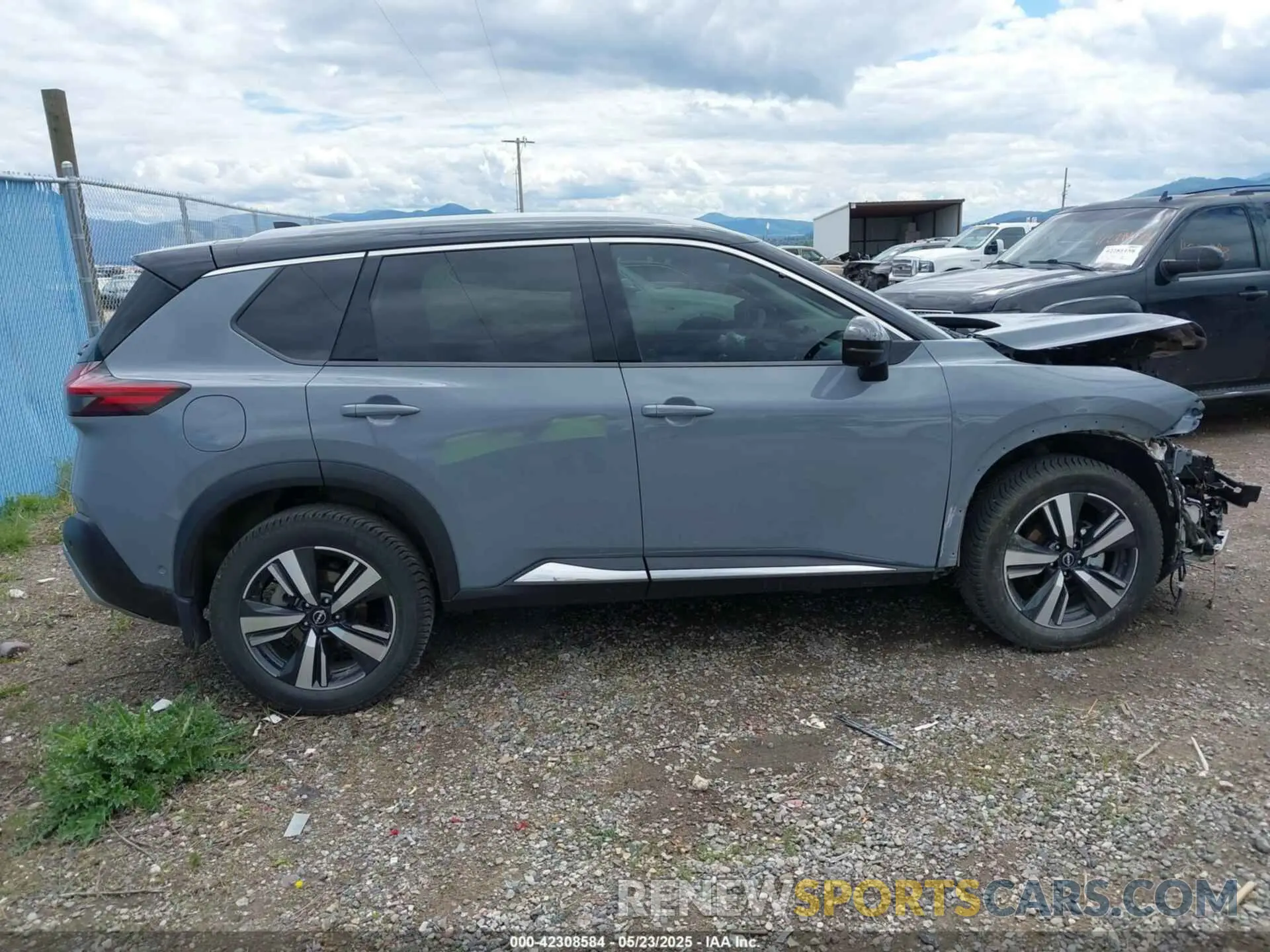 14 Photograph of a damaged car JN8BT3DD5PW318125 NISSAN ROGUE 2023