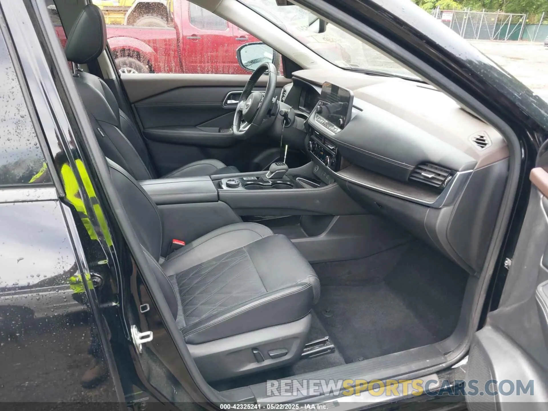5 Photograph of a damaged car JN8BT3DDXPW301921 NISSAN ROGUE 2023