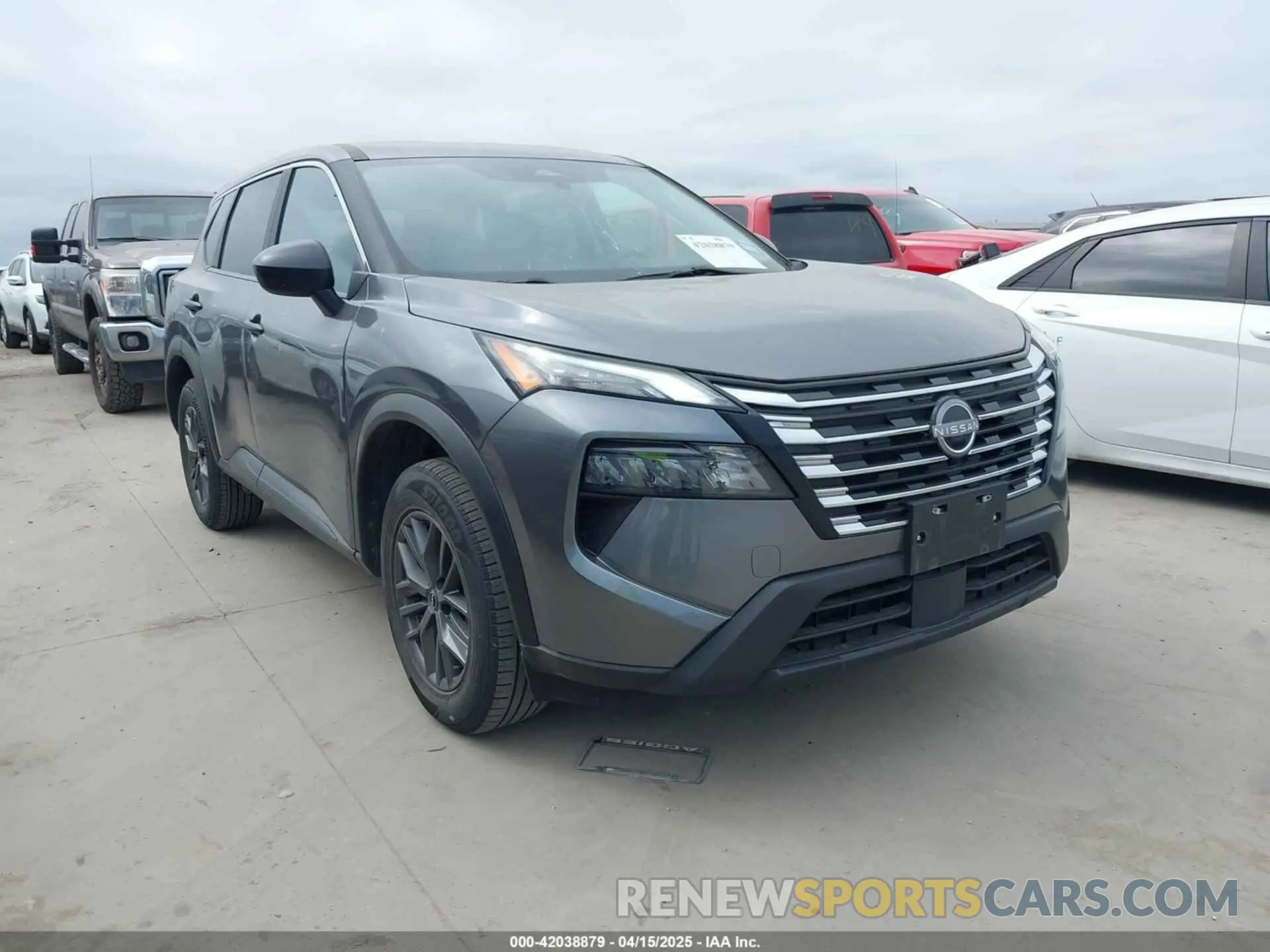1 Photograph of a damaged car 5N1BT3AA0RC692731 NISSAN ROGUE 2024