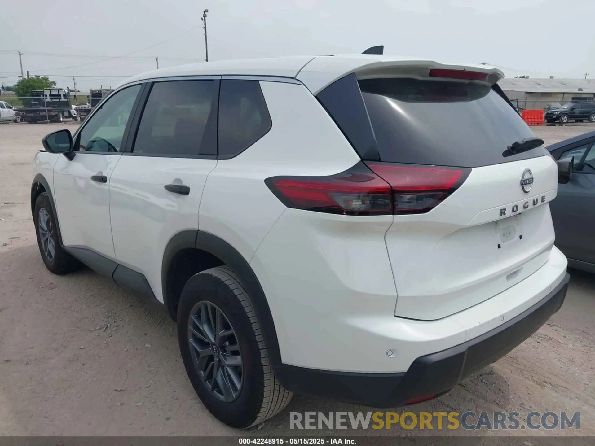 3 Photograph of a damaged car 5N1BT3AA0RC714789 NISSAN ROGUE 2024