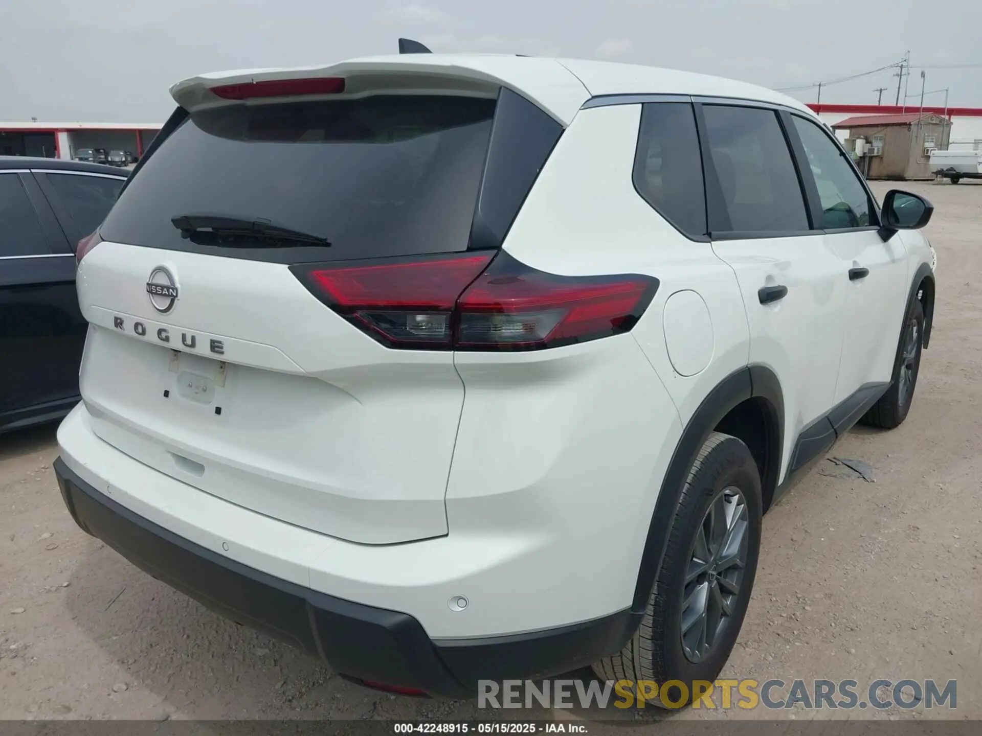 4 Photograph of a damaged car 5N1BT3AA0RC714789 NISSAN ROGUE 2024