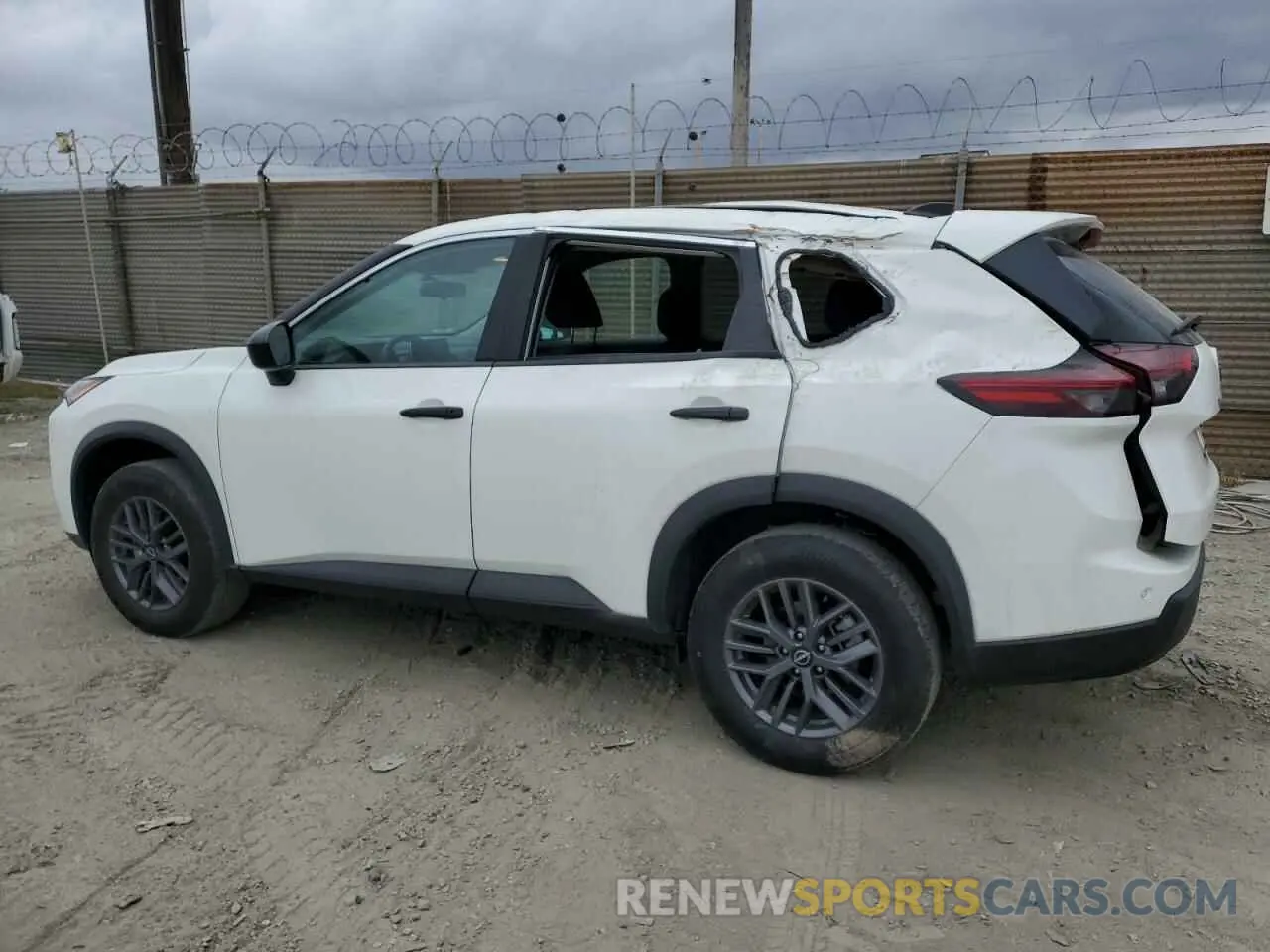2 Photograph of a damaged car 5N1BT3AA1RC697808 NISSAN ROGUE 2024