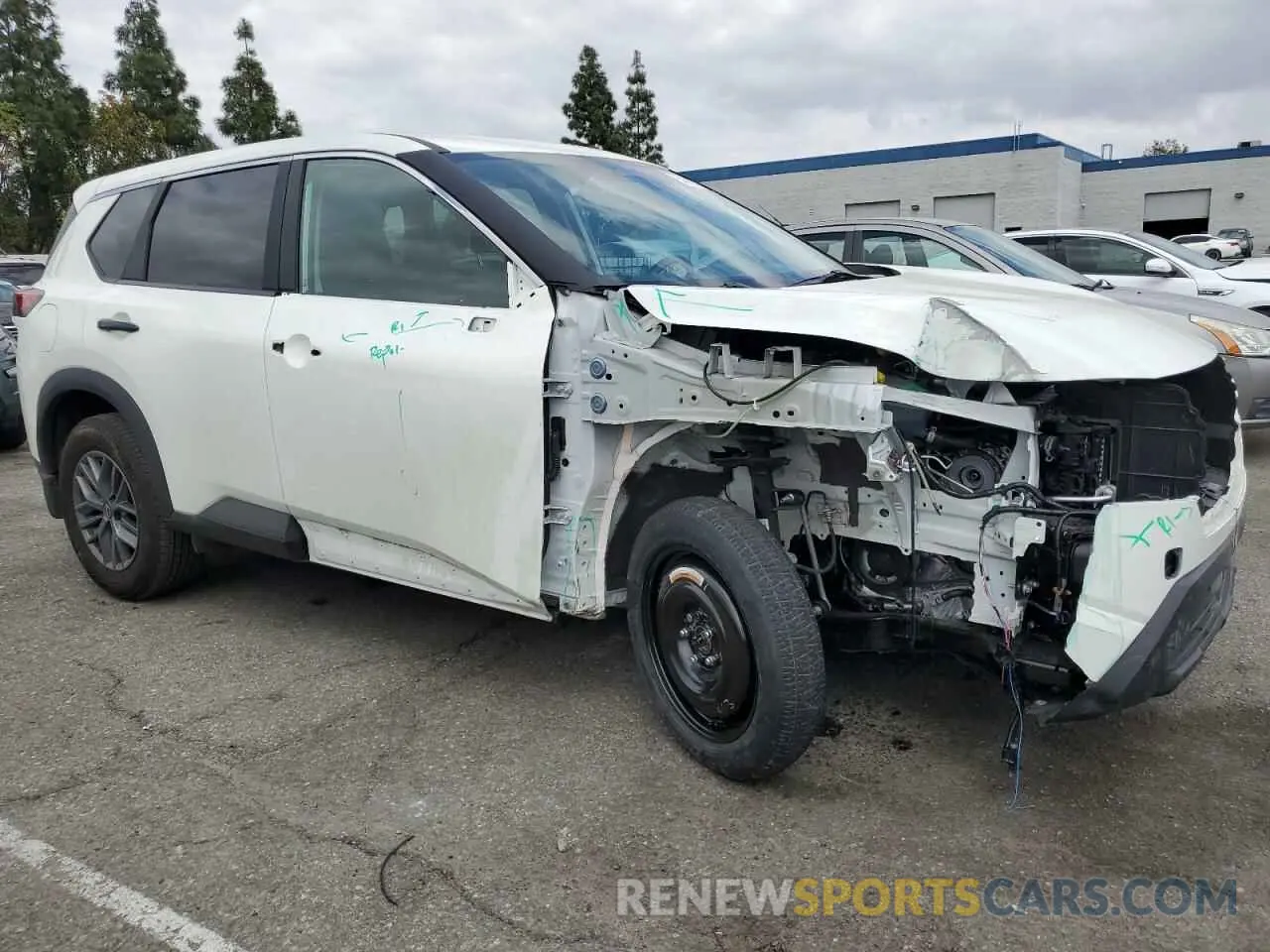 4 Photograph of a damaged car 5N1BT3AA1RC727891 NISSAN ROGUE 2024