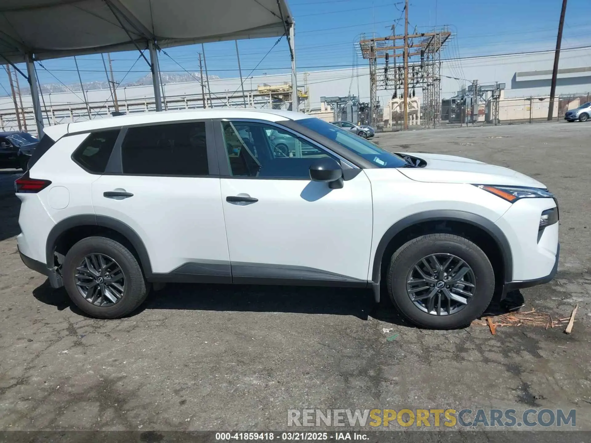 13 Photograph of a damaged car 5N1BT3AA3RC688415 NISSAN ROGUE 2024