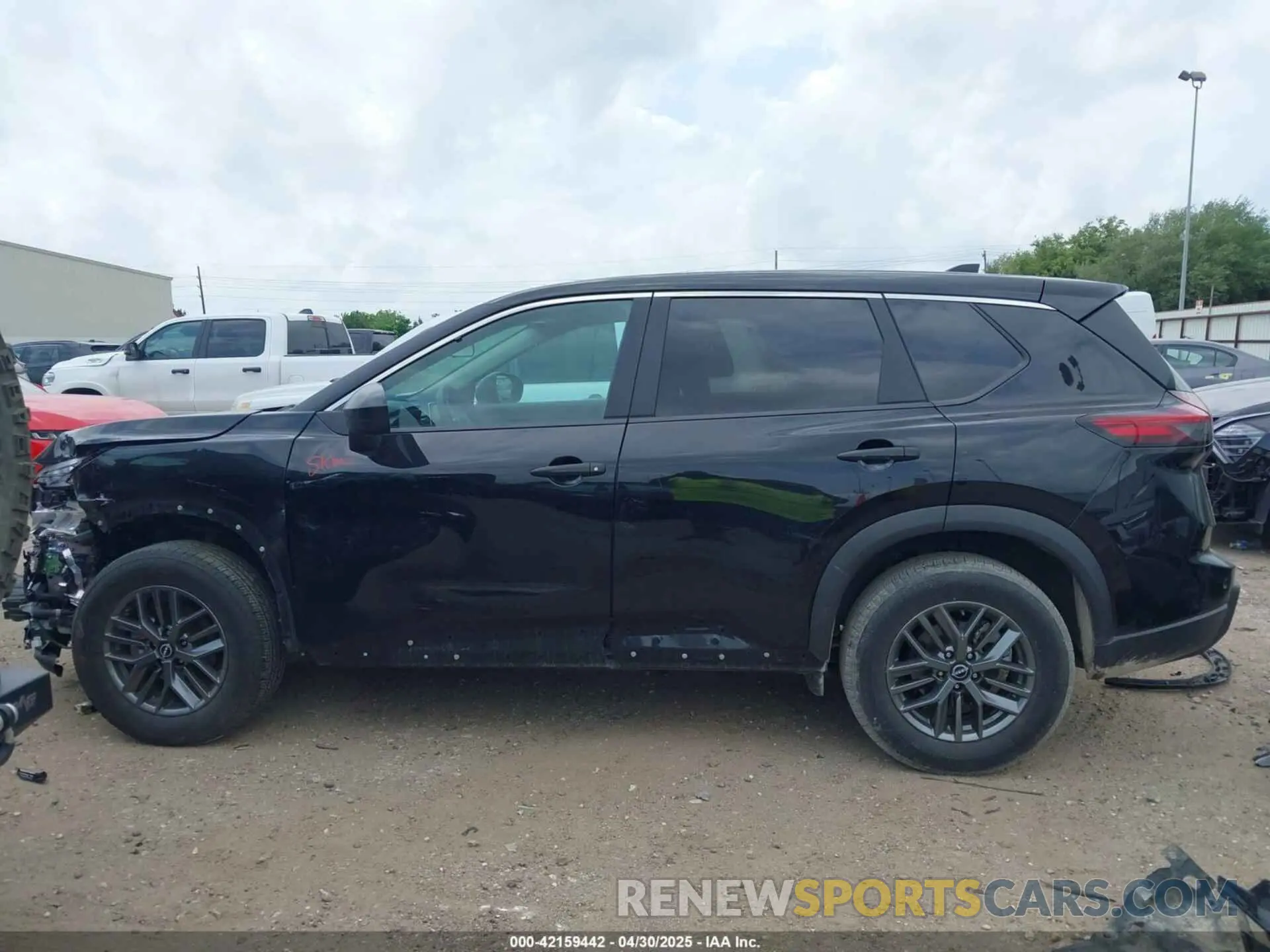 15 Photograph of a damaged car 5N1BT3AA3RC710526 NISSAN ROGUE 2024