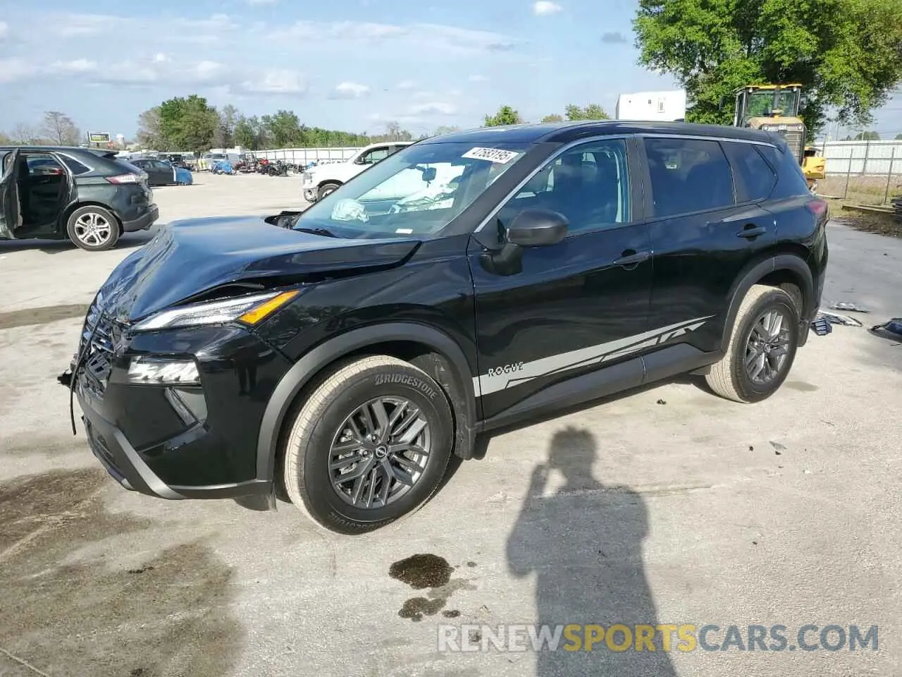 1 Photograph of a damaged car 5N1BT3AA3RC734390 NISSAN ROGUE 2024