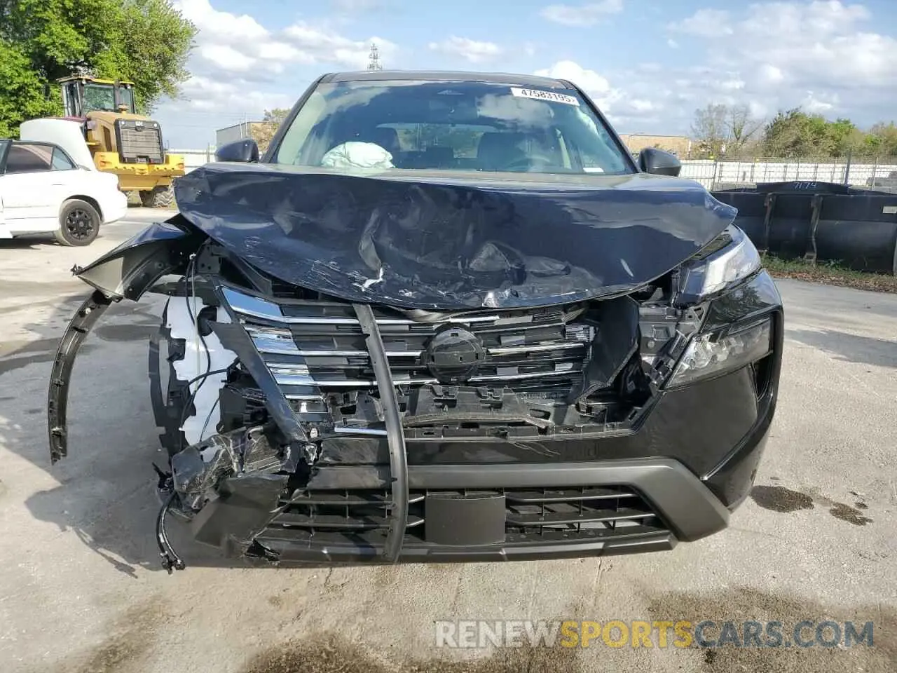 5 Photograph of a damaged car 5N1BT3AA3RC734390 NISSAN ROGUE 2024