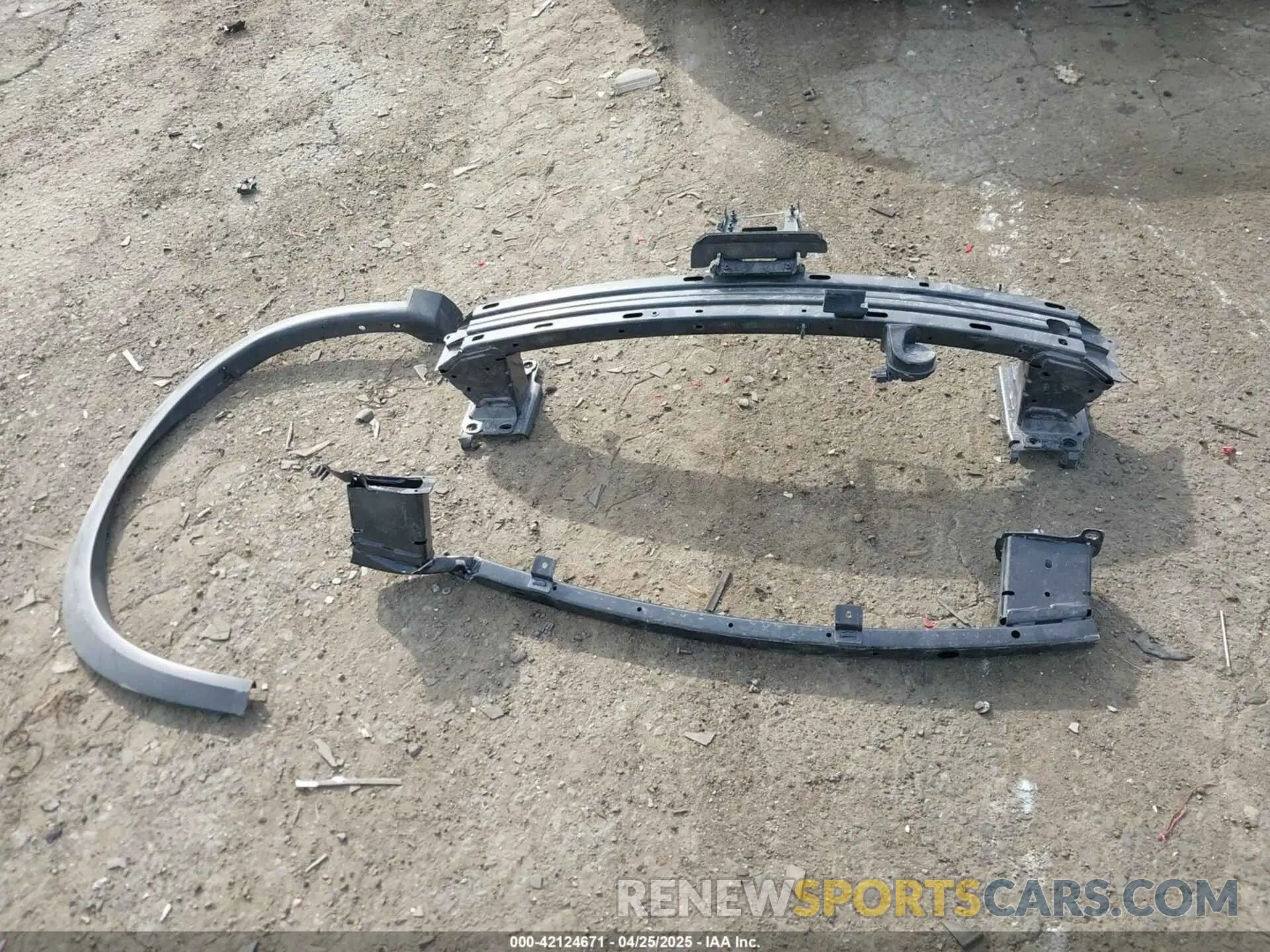 12 Photograph of a damaged car 5N1BT3AA4RC718795 NISSAN ROGUE 2024