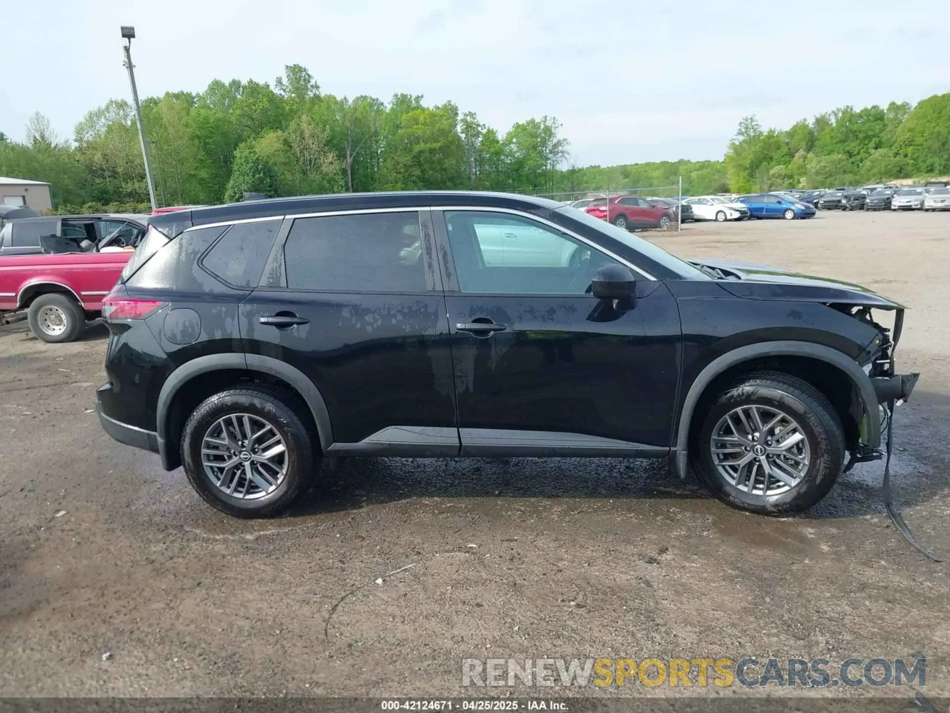 14 Photograph of a damaged car 5N1BT3AA4RC718795 NISSAN ROGUE 2024