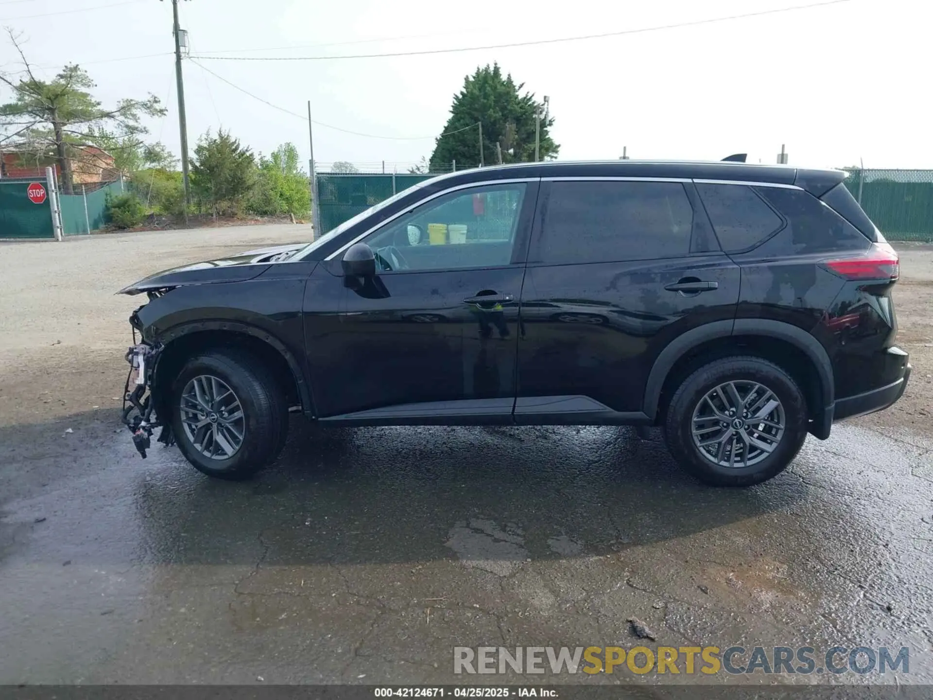 15 Photograph of a damaged car 5N1BT3AA4RC718795 NISSAN ROGUE 2024