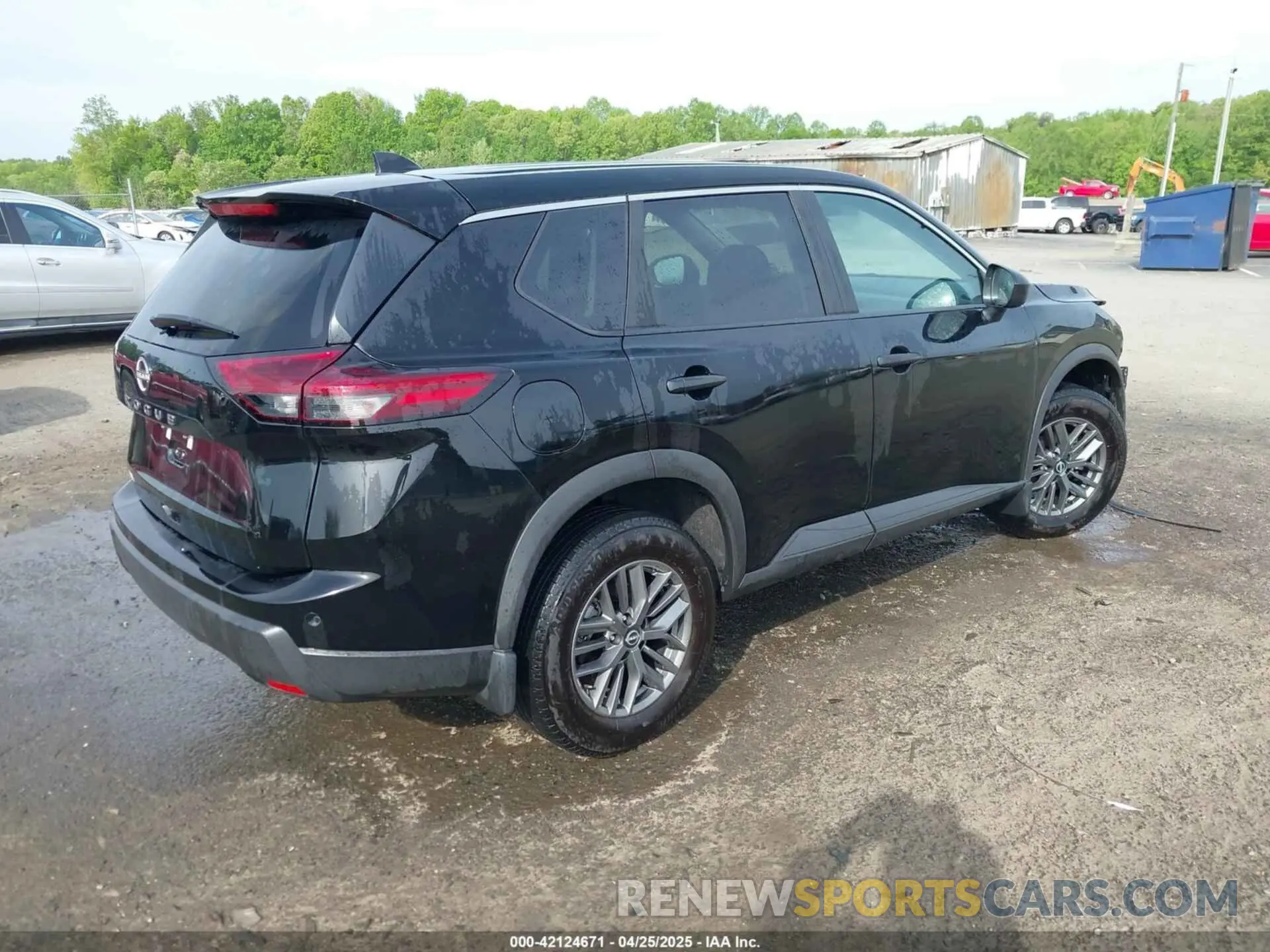 4 Photograph of a damaged car 5N1BT3AA4RC718795 NISSAN ROGUE 2024