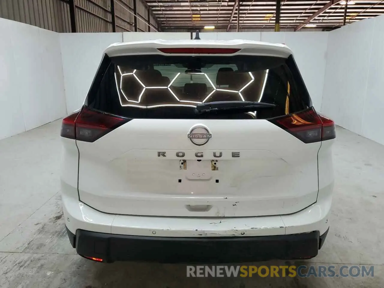 6 Photograph of a damaged car 5N1BT3AA5RC671681 NISSAN ROGUE 2024