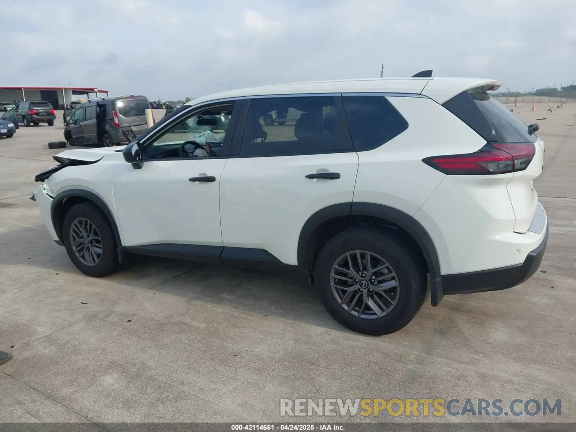 14 Photograph of a damaged car 5N1BT3AA5RC726064 NISSAN ROGUE 2024