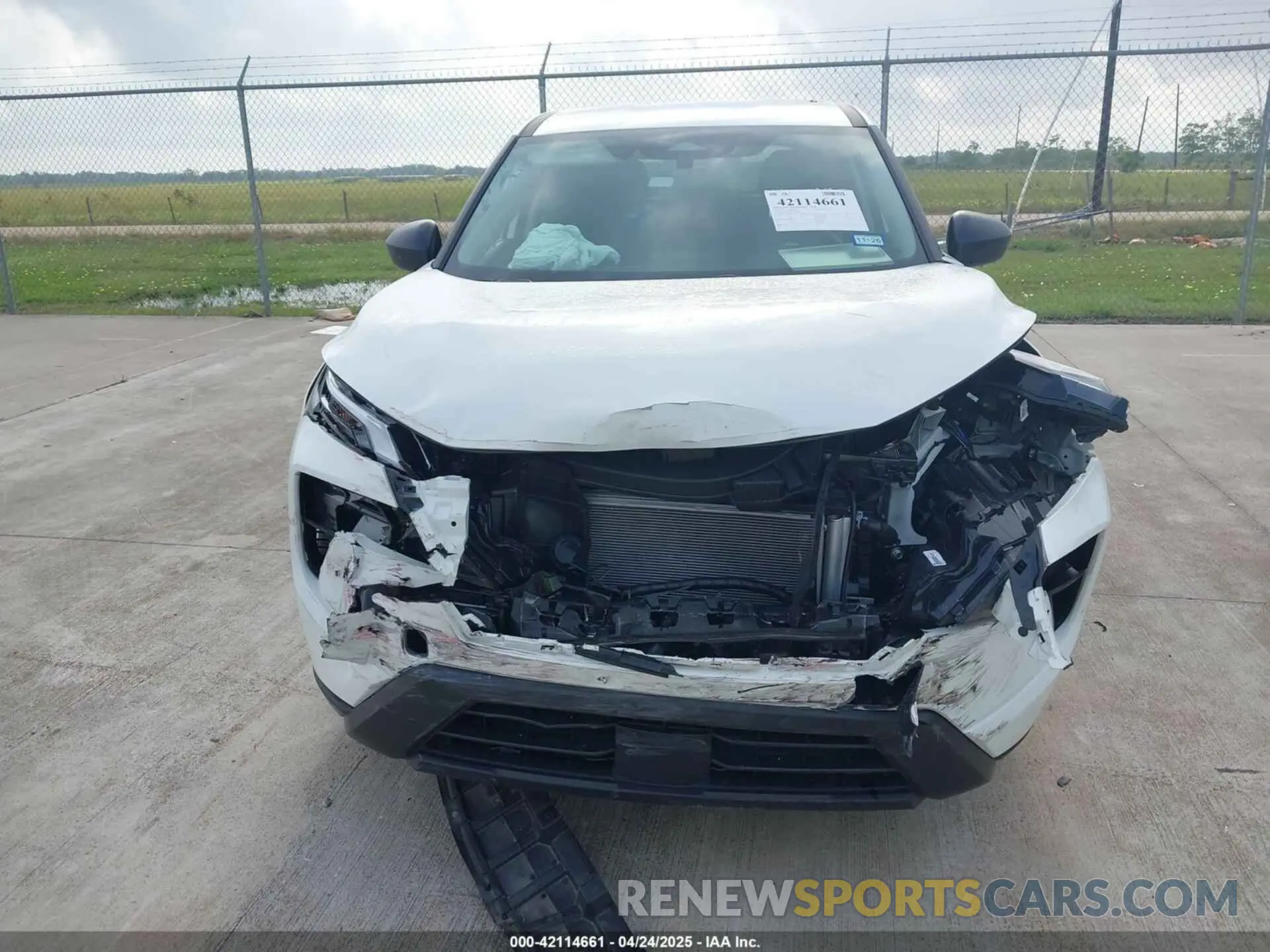 6 Photograph of a damaged car 5N1BT3AA5RC726064 NISSAN ROGUE 2024
