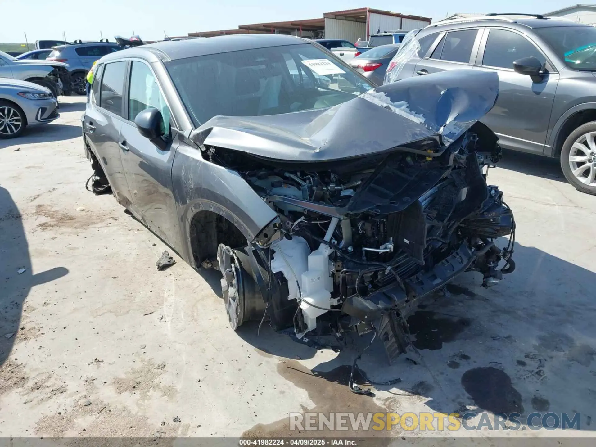 1 Photograph of a damaged car 5N1BT3AA5RC759307 NISSAN ROGUE 2024