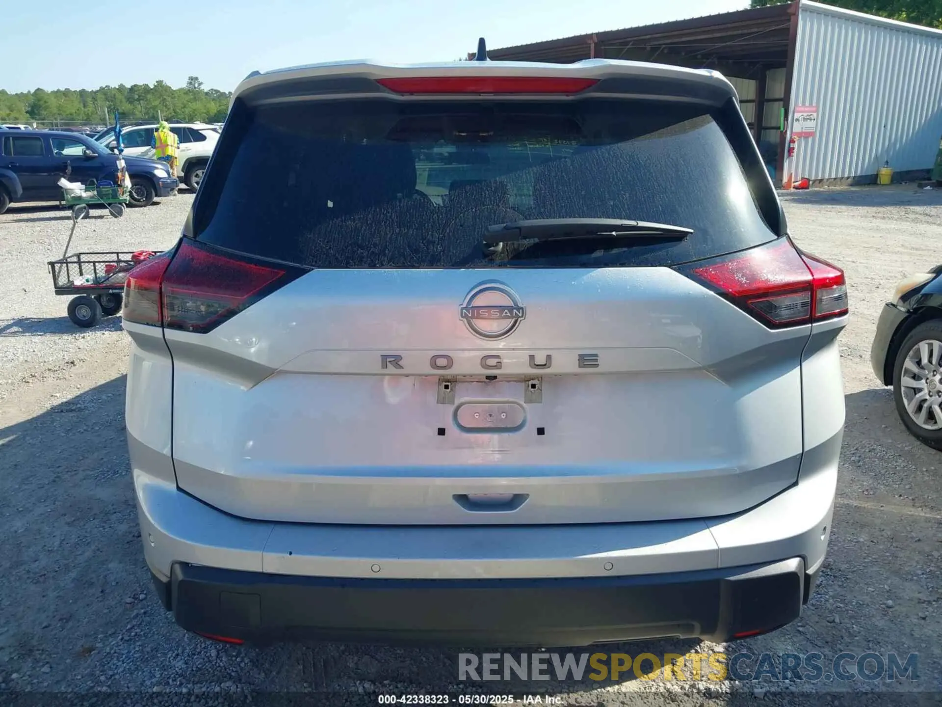 17 Photograph of a damaged car 5N1BT3AA8RC759916 NISSAN ROGUE 2024