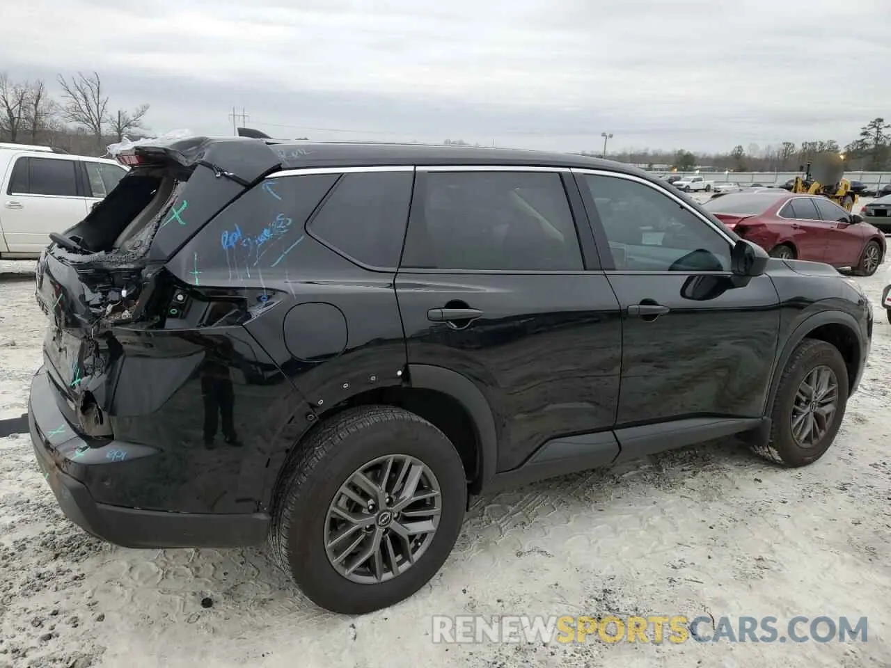 3 Photograph of a damaged car 5N1BT3AA9RC734412 NISSAN ROGUE 2024