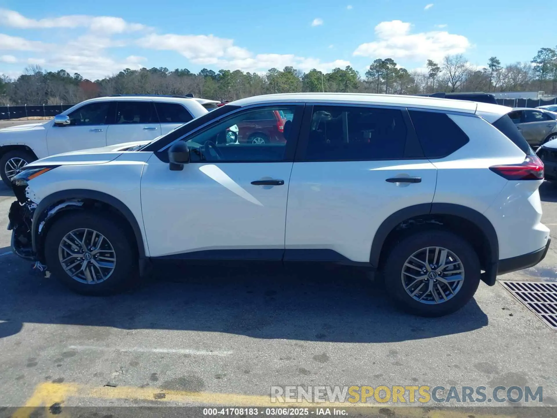 14 Photograph of a damaged car 5N1BT3AA9RC746379 NISSAN ROGUE 2024