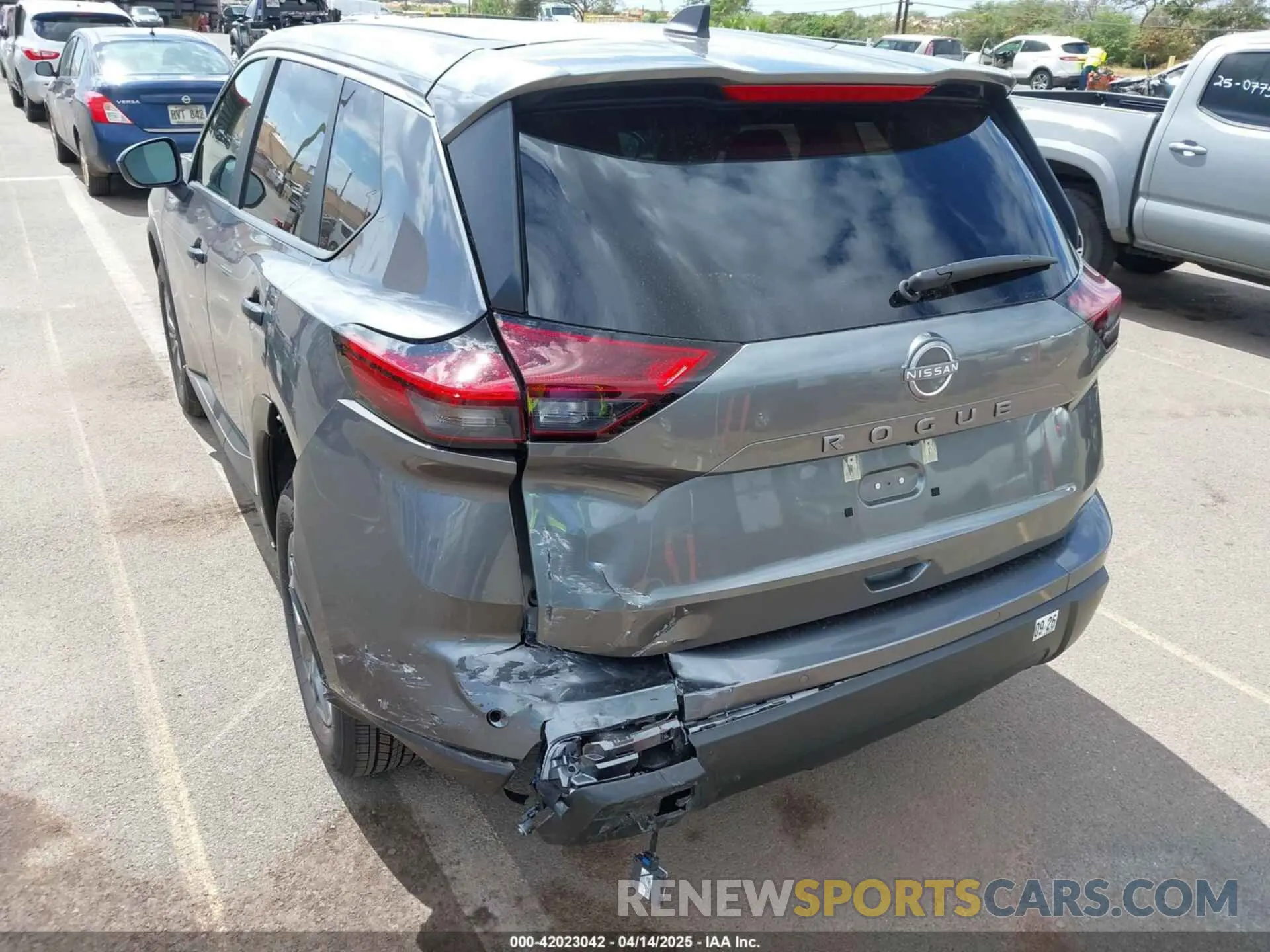 6 Photograph of a damaged car 5N1BT3AA9RC757740 NISSAN ROGUE 2024