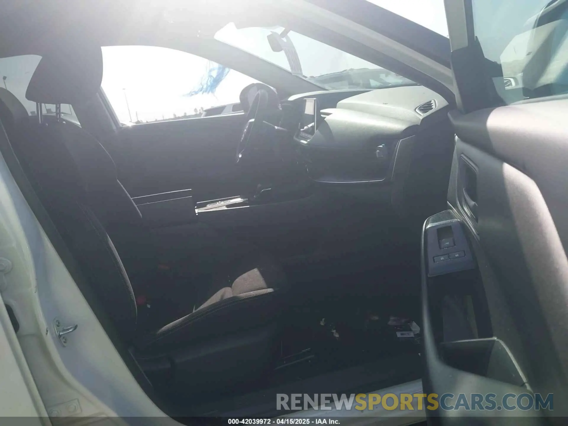 5 Photograph of a damaged car 5N1BT3AAXRC748688 NISSAN ROGUE 2024