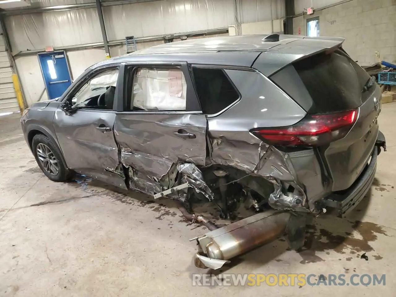 2 Photograph of a damaged car 5N1BT3AB1RC680564 NISSAN ROGUE 2024
