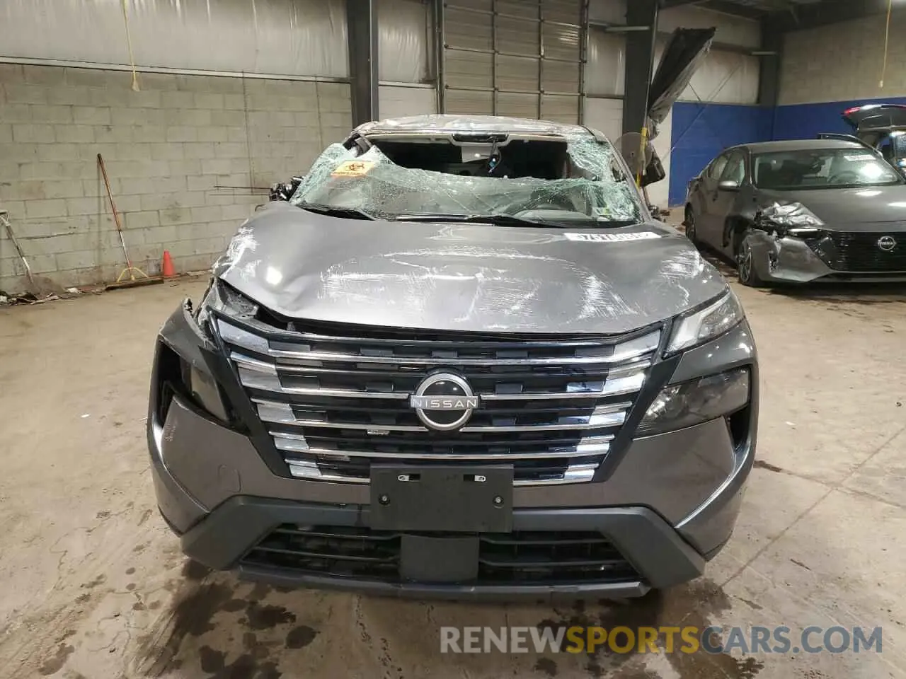 5 Photograph of a damaged car 5N1BT3AB1RC680564 NISSAN ROGUE 2024