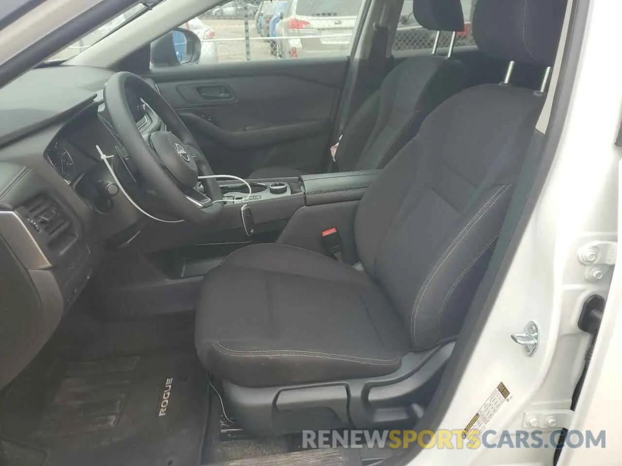 7 Photograph of a damaged car 5N1BT3AB1RC755988 NISSAN ROGUE 2024