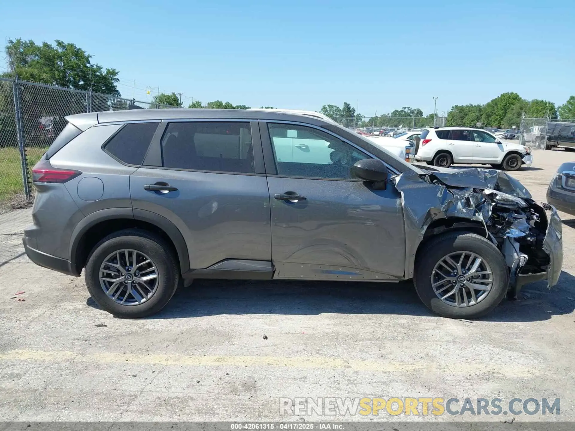 13 Photograph of a damaged car 5N1BT3AB2RC723079 NISSAN ROGUE 2024