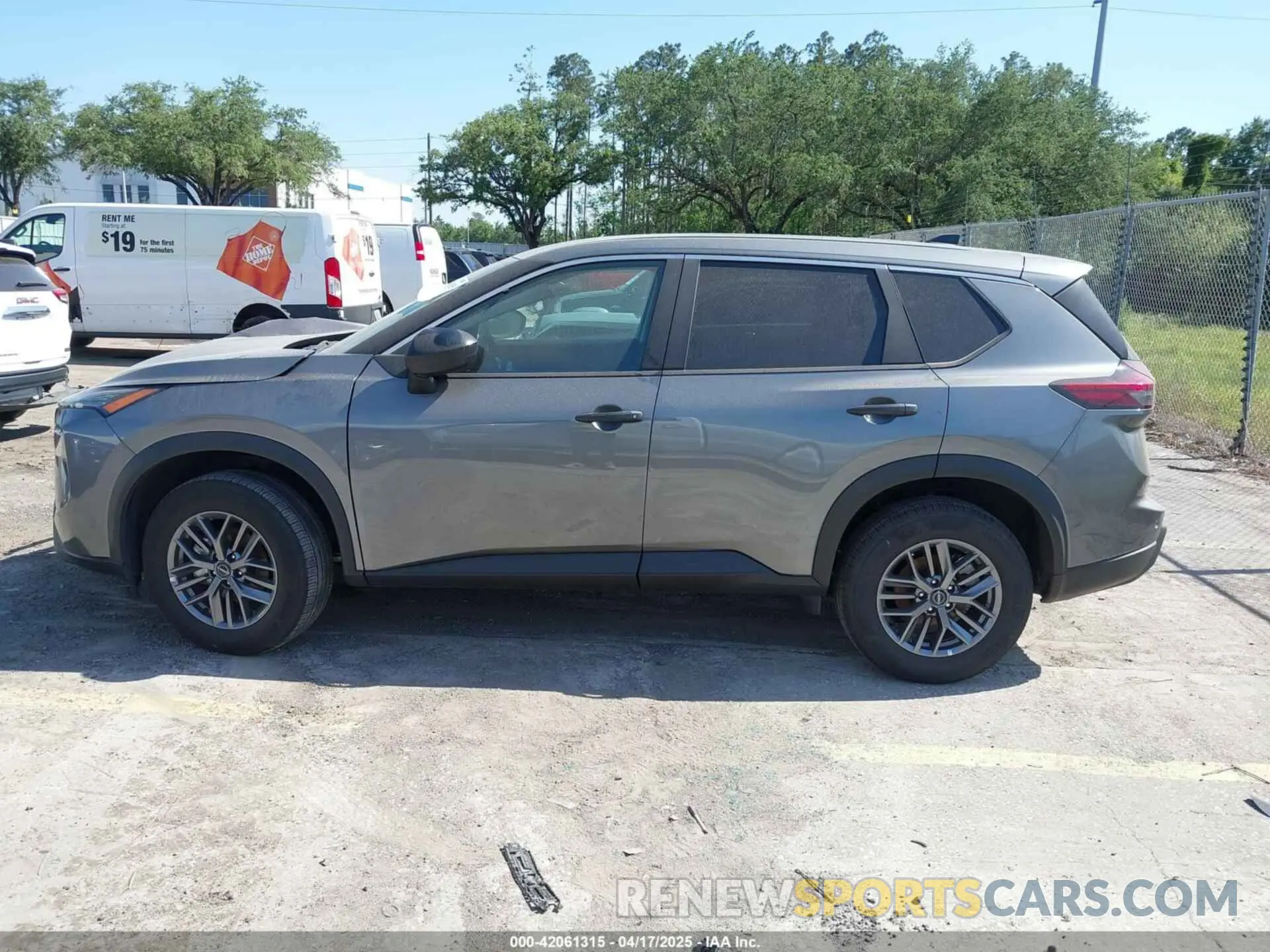 14 Photograph of a damaged car 5N1BT3AB2RC723079 NISSAN ROGUE 2024