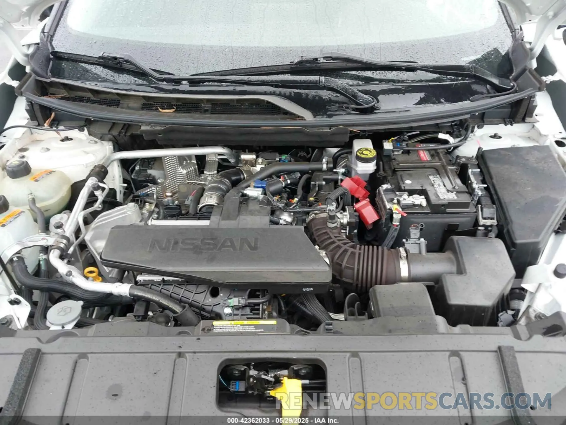 10 Photograph of a damaged car 5N1BT3AB2RC732834 NISSAN ROGUE 2024
