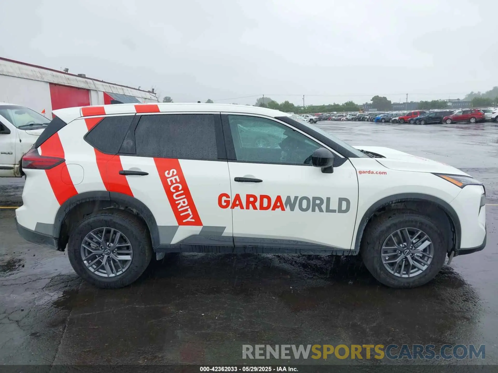 14 Photograph of a damaged car 5N1BT3AB2RC732834 NISSAN ROGUE 2024