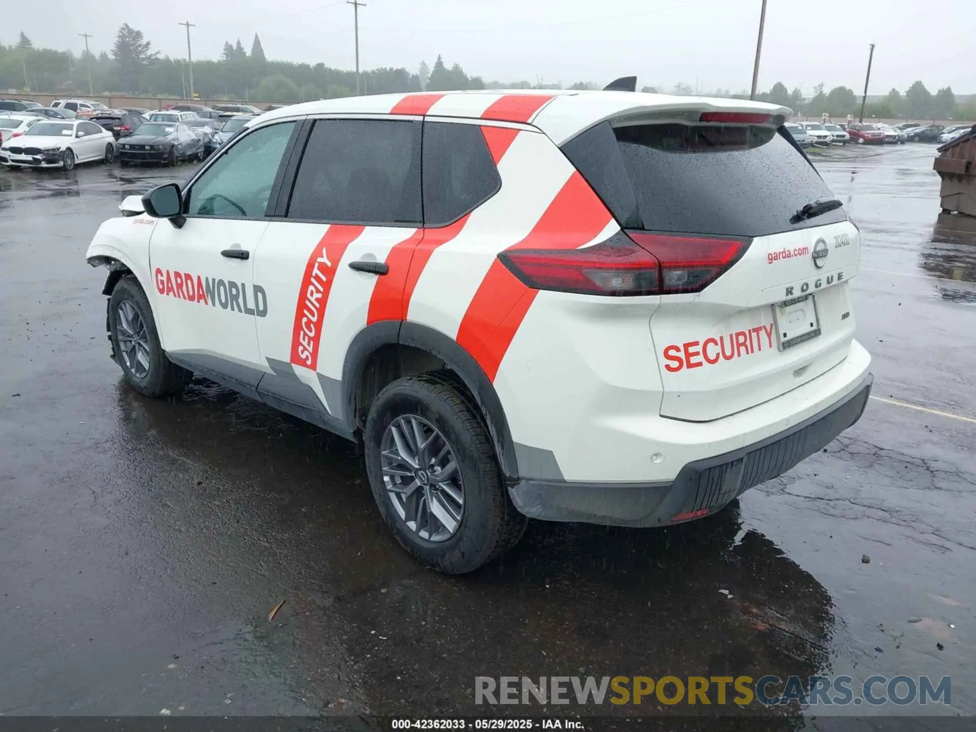 3 Photograph of a damaged car 5N1BT3AB2RC732834 NISSAN ROGUE 2024