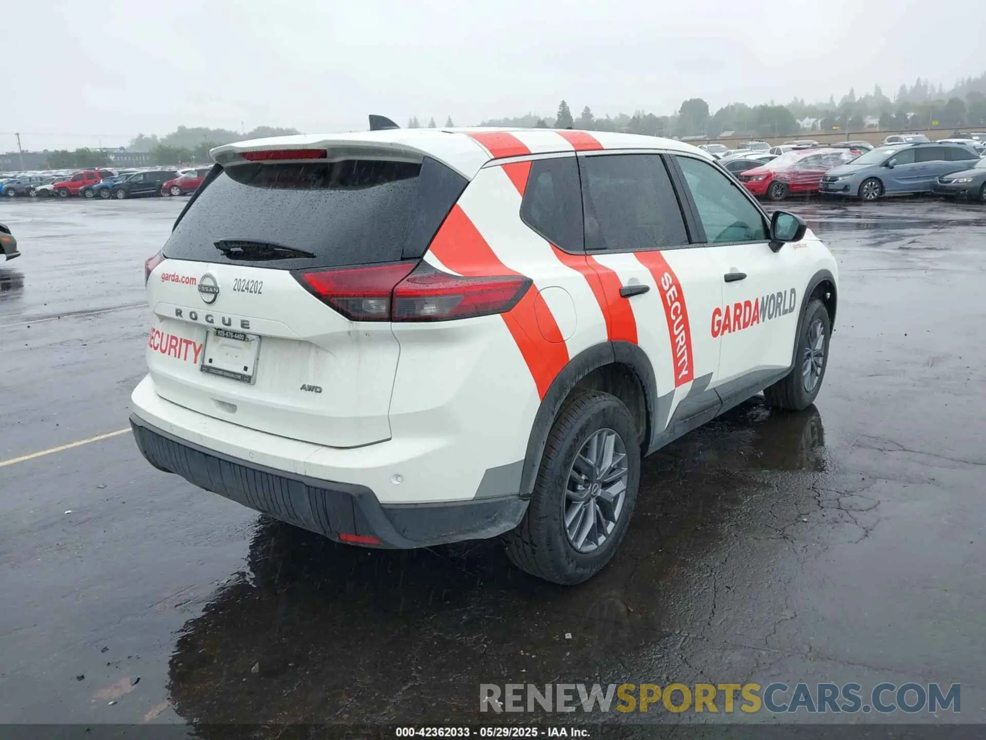 4 Photograph of a damaged car 5N1BT3AB2RC732834 NISSAN ROGUE 2024
