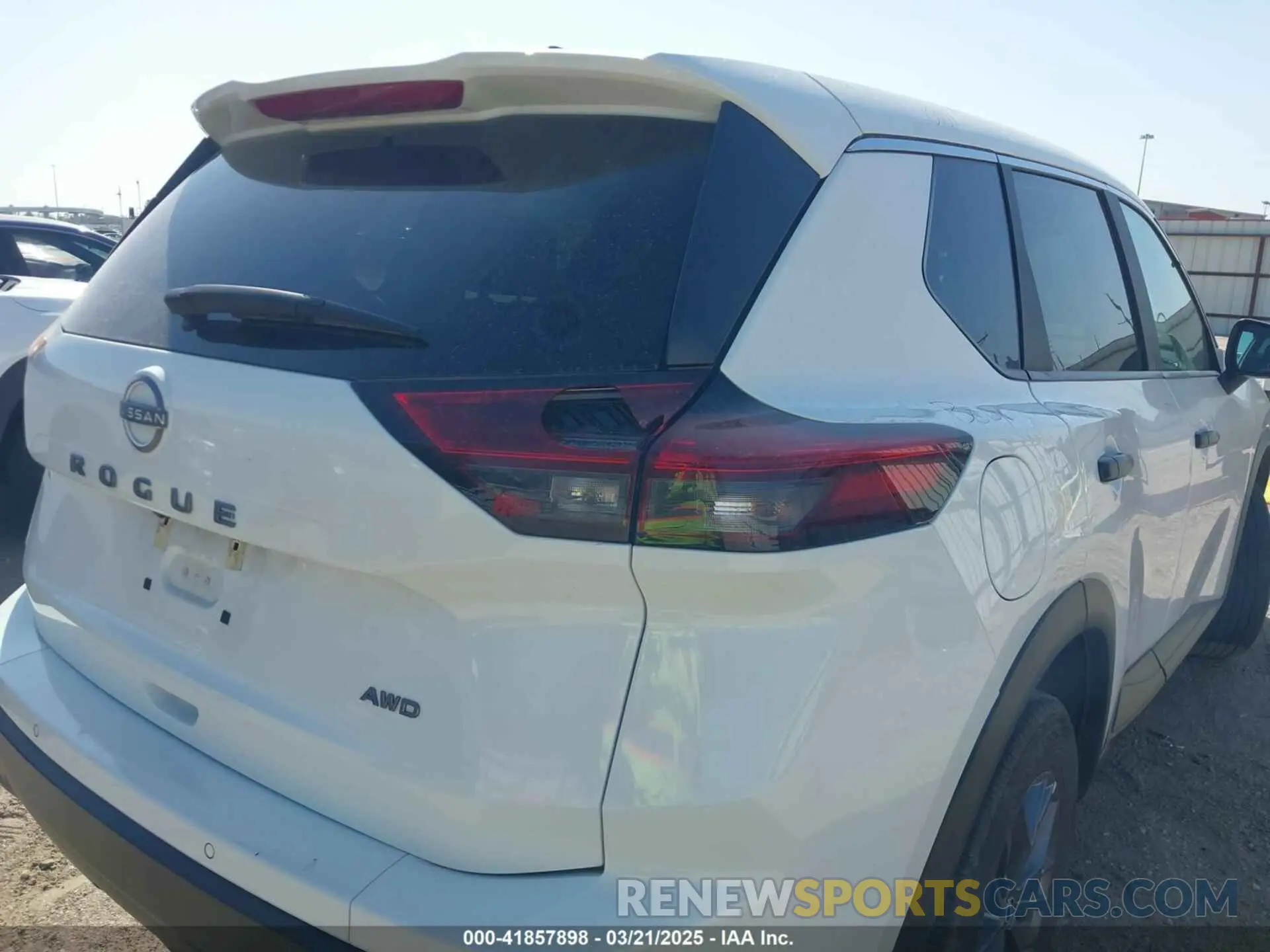 6 Photograph of a damaged car 5N1BT3AB3RC698306 NISSAN ROGUE 2024