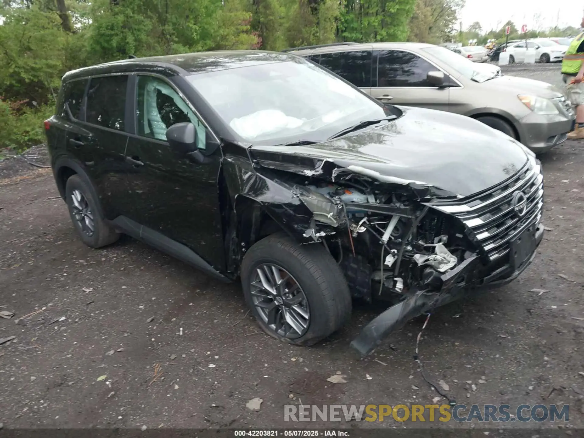 1 Photograph of a damaged car 5N1BT3AB3RC750808 NISSAN ROGUE 2024