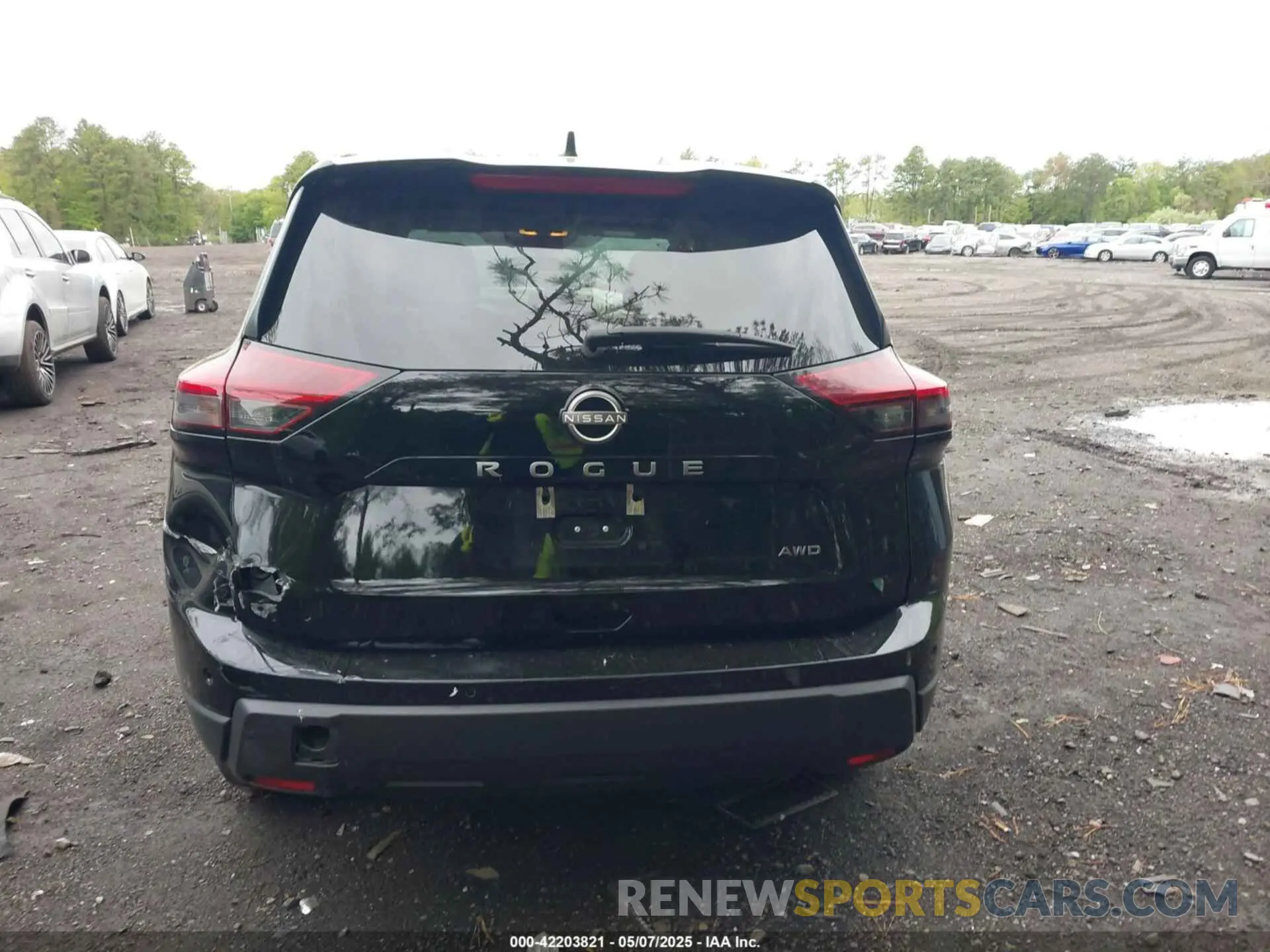 15 Photograph of a damaged car 5N1BT3AB3RC750808 NISSAN ROGUE 2024