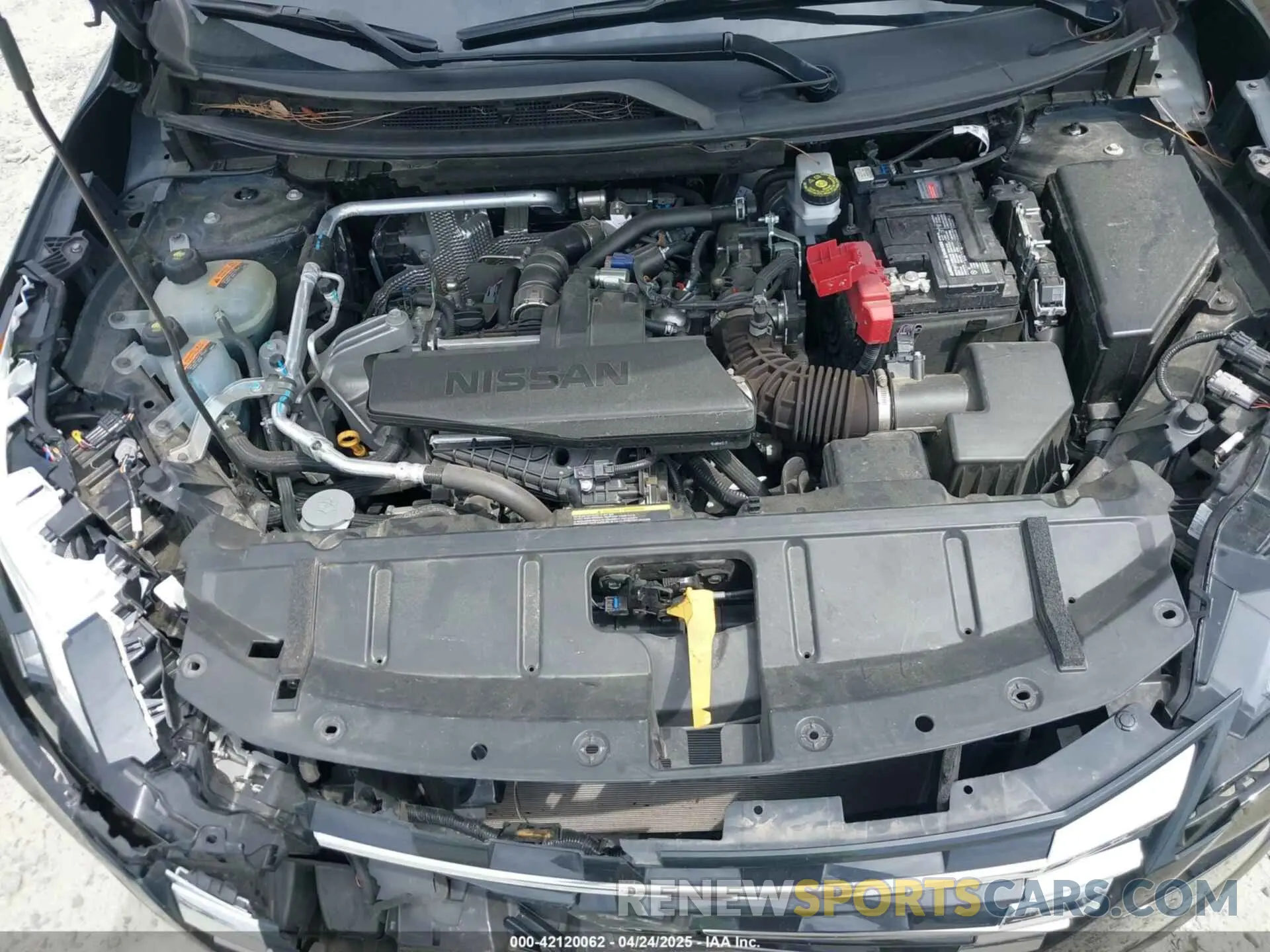 10 Photograph of a damaged car 5N1BT3AB4RC682325 NISSAN ROGUE 2024