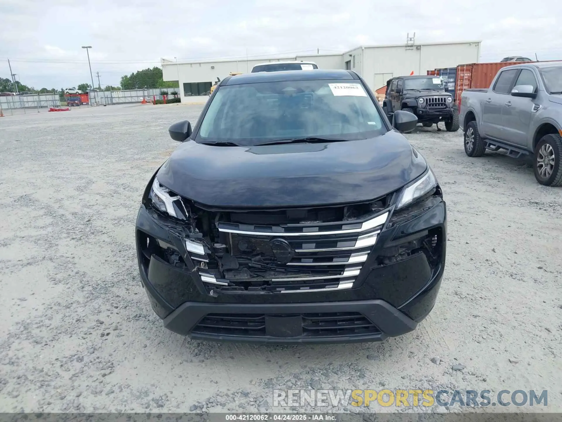 12 Photograph of a damaged car 5N1BT3AB4RC682325 NISSAN ROGUE 2024
